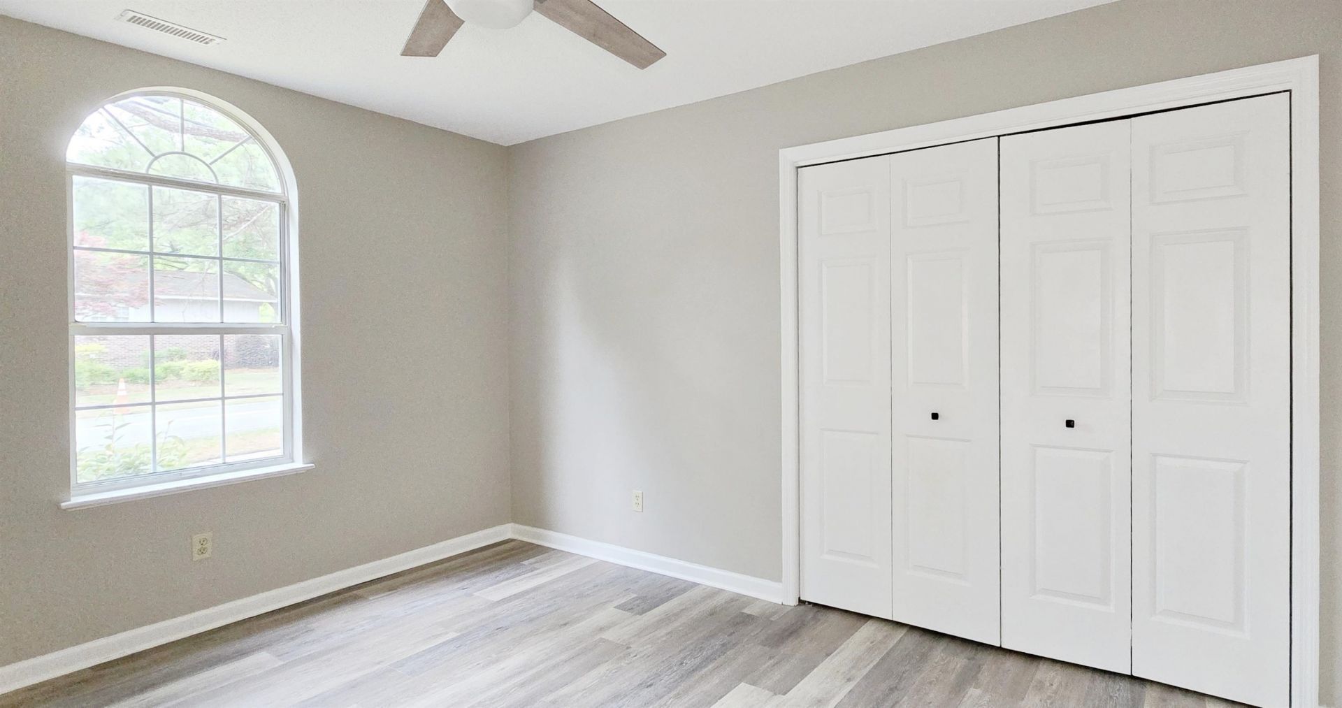1208 Elm St.  Photo 46