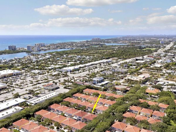 77 Laurel Oaks Circle, Tequesta, FL 33469