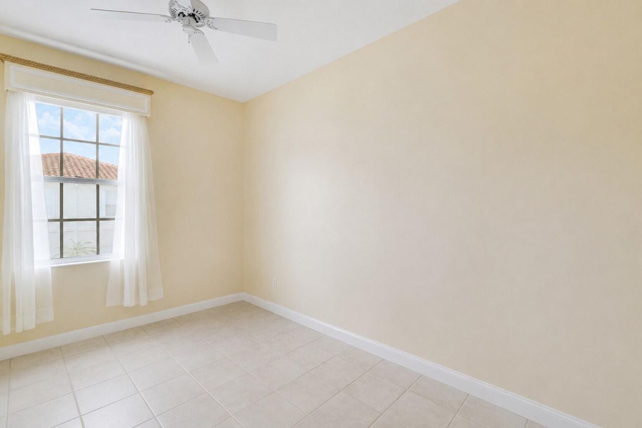 77 Laurel Oaks Circle, Tequesta, FL 33469 Photo