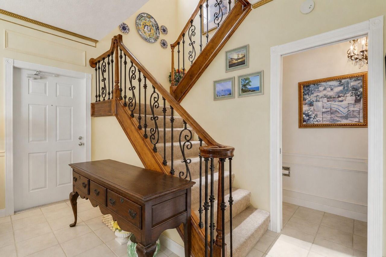 77 Laurel Oaks Circle, Tequesta, FL 33469 Photo