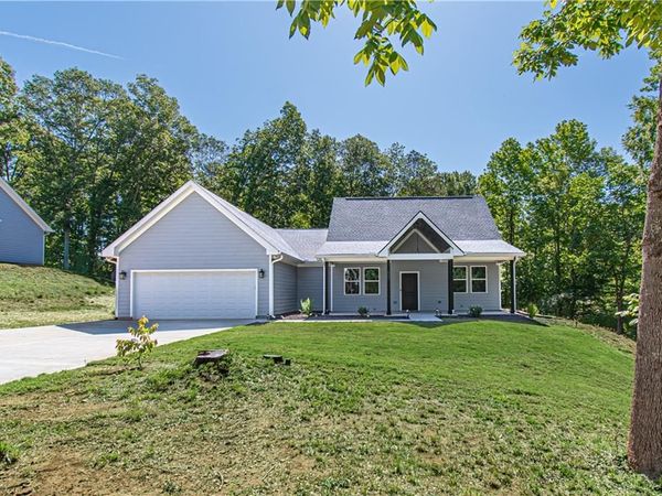 567 Martin Luther King Jr. Dr. , Jefferson, GA 30549