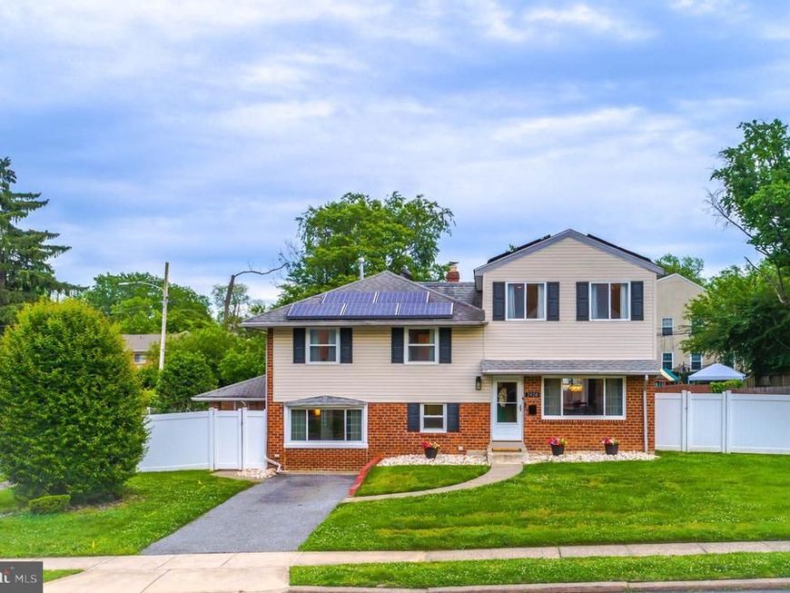 2928 Larkspur Lane, Secane, PA 19018 Main Photo