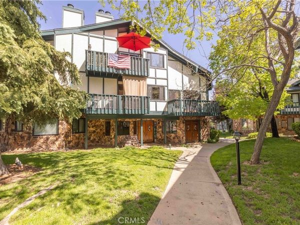 39802 Lakeview Drive, Unit 17, Big Bear Lake, CA 92315