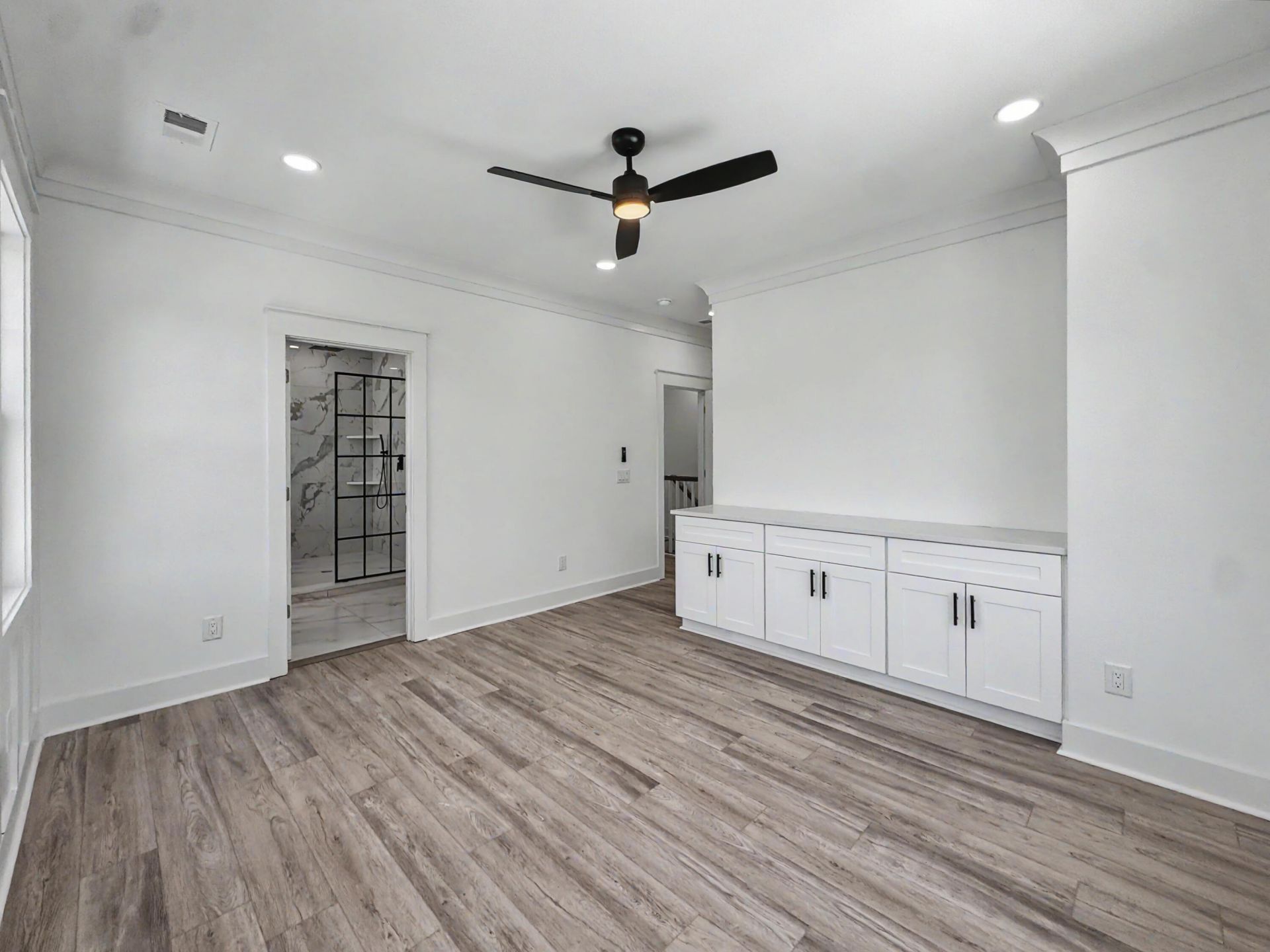 1903 Emden Street Photo 24