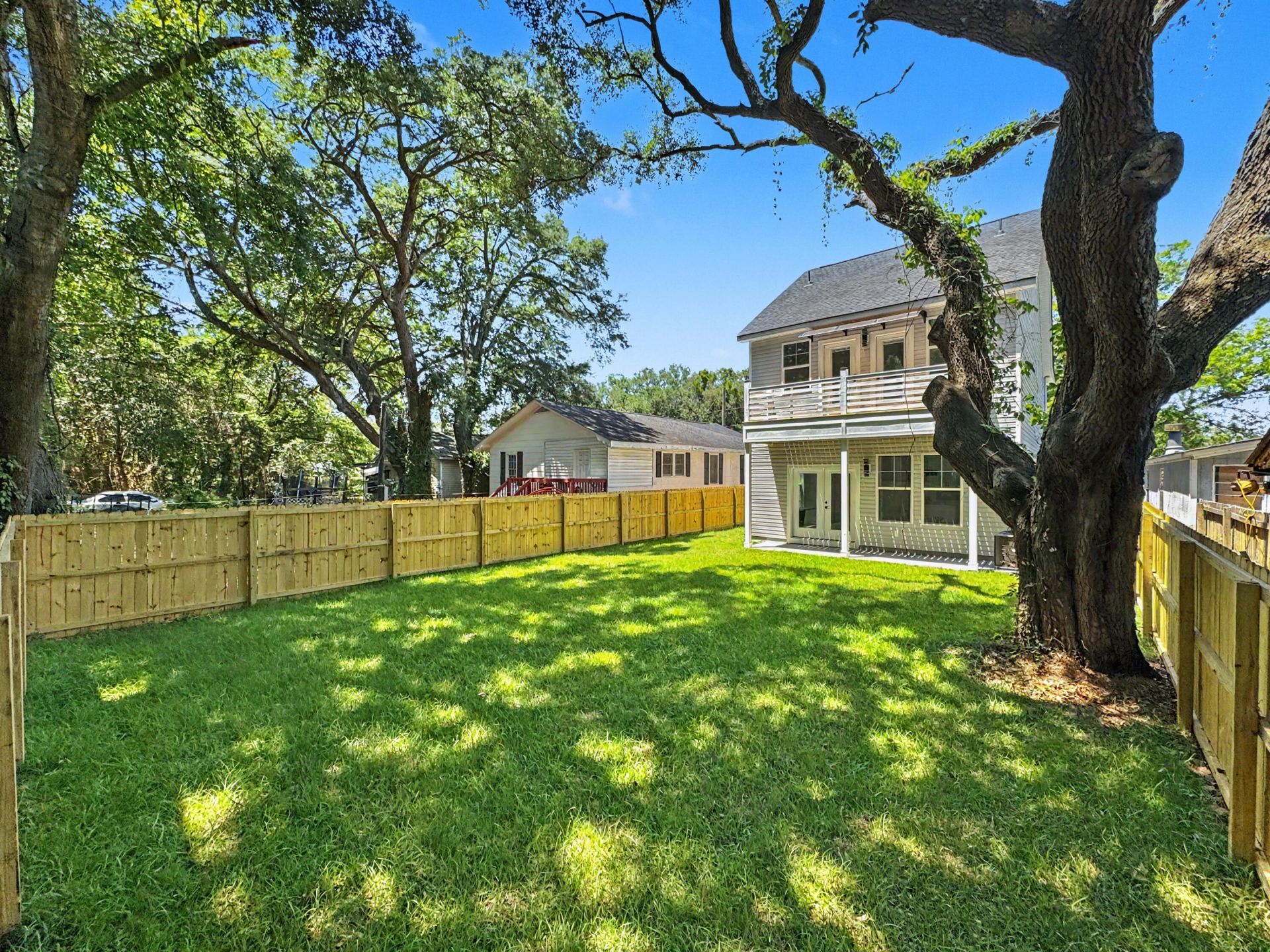 1903 Emden Street Photo 46