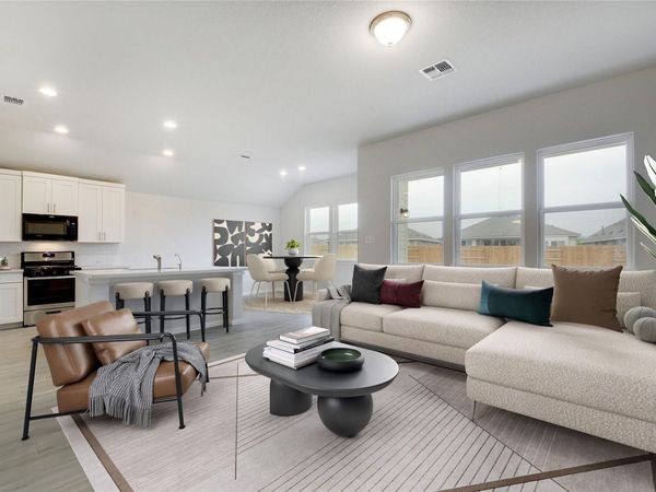 134 Edgewater TRL, Bastrop, TX 78602