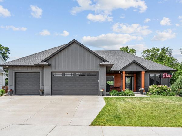 702 Eastland Avenue SE, New Prague, MN 56071