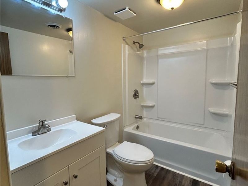 4313 Earl Drive, Unit B7, Steubenville, OH 43953 Photo 9