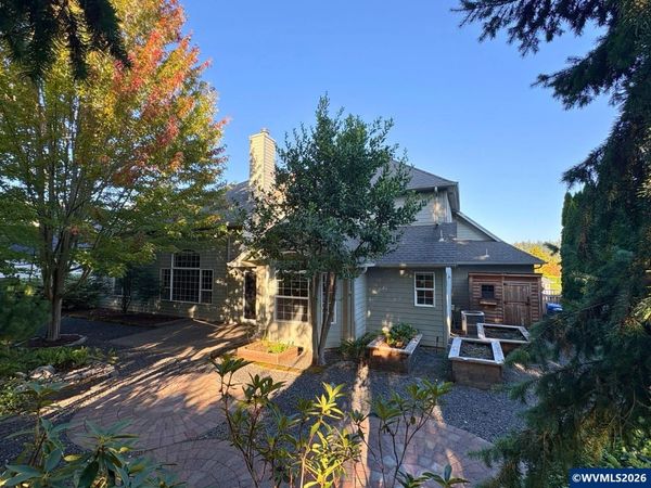 3863 Saint Andrews Lp S, Salem, OR 97302
