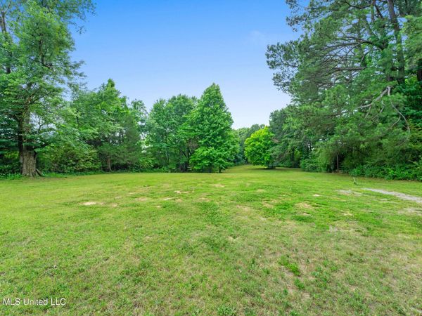 7231 N Hamilton Circle, Olive Branch, MS 38654