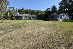 1077 Clifton Road photo 4
