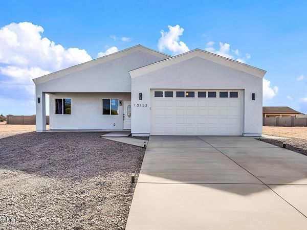 10153 W WENDEN Drive, Arizona City, AZ 85123