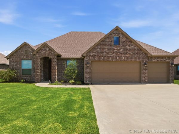 13212 E 137th Street N, Collinsville, OK 74021