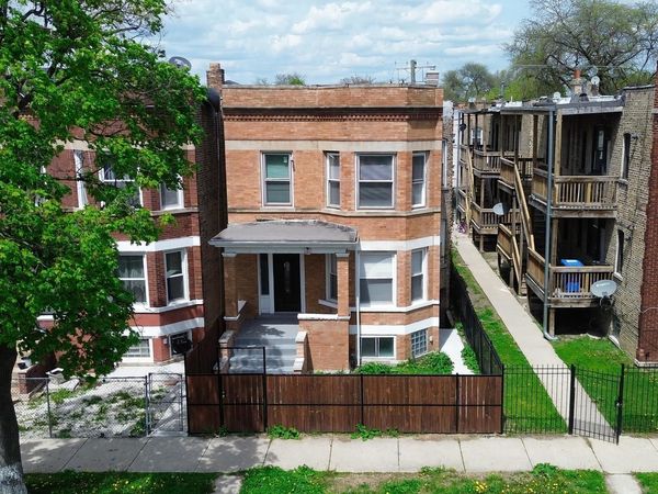 4906 W Erie Street , Chicago, IL 60644