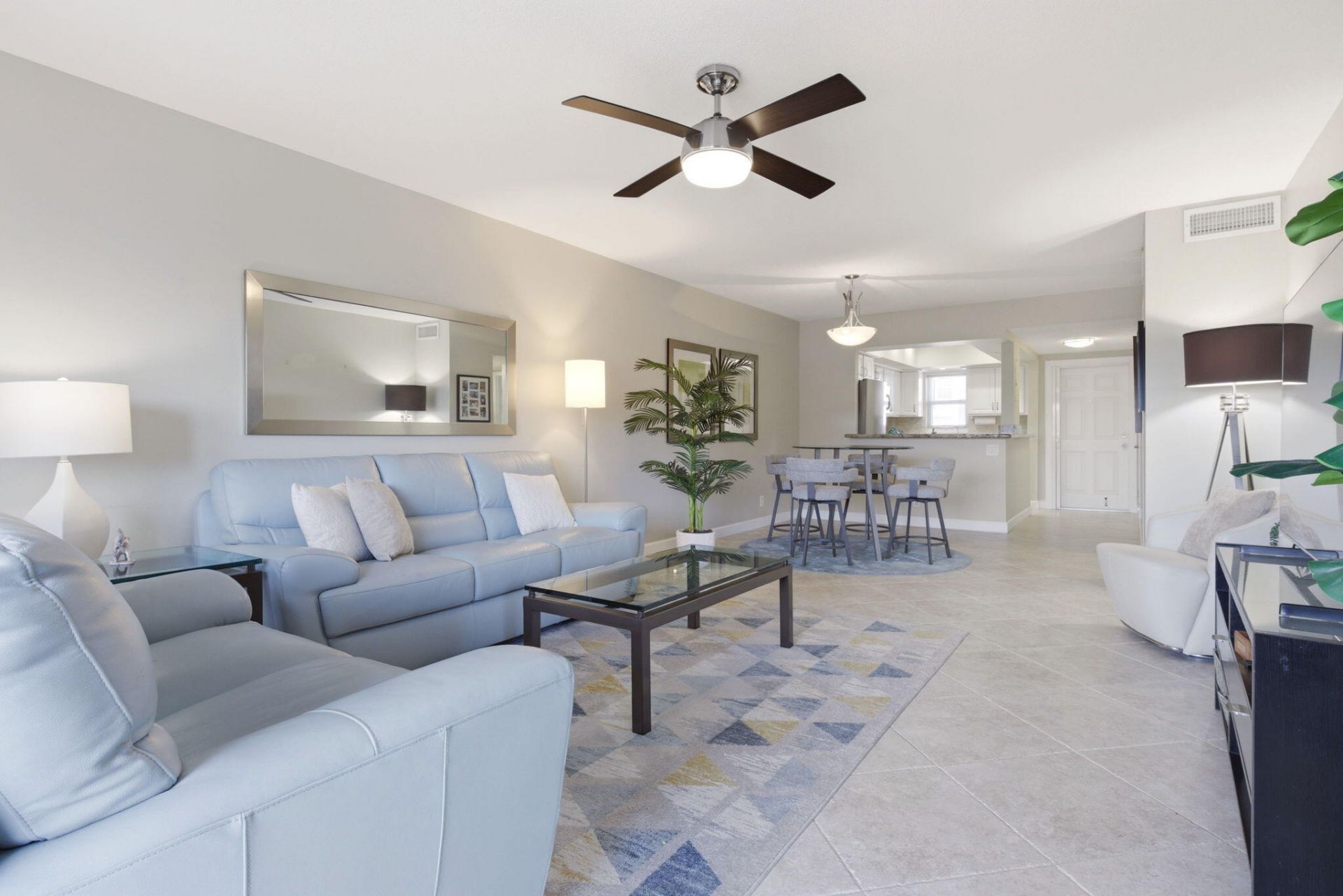 2880 NE 33rd Court, Unit 305, Fort Lauderdale, FL 33306 Photo