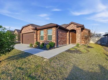 9308 Desertrock Road, Fort Worth, TX 76131