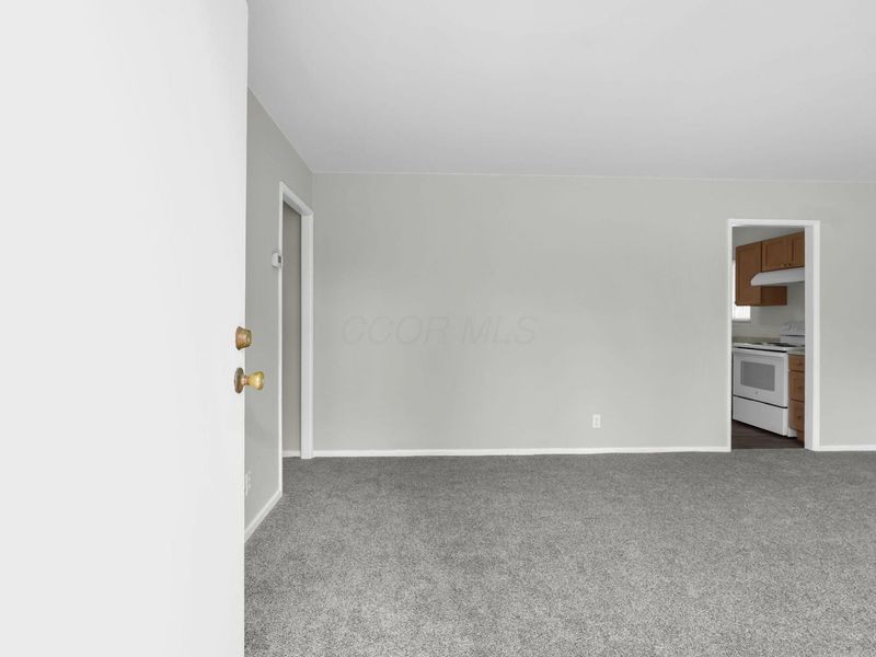 7266 Sabre Avenue, Reynoldsburg, OH 43068 Photo 5