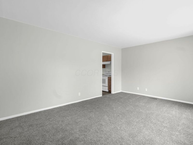 7266 Sabre Avenue, Reynoldsburg, OH 43068 Photo 6