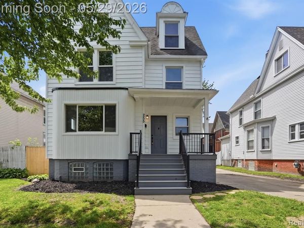255 Poplar Street, Wyandotte, MI 48192
