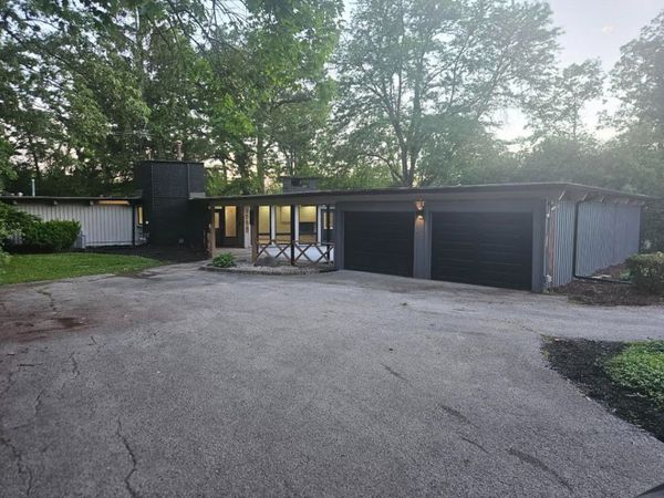2556 Country Club Drive , Olympia Fields, IL 60461