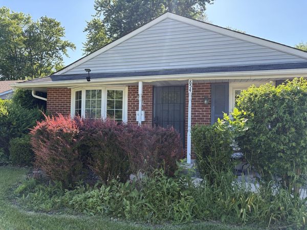 Roselle, IL 60172