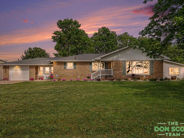 6406 S Ravenna Road, Ravenna, MI 49451