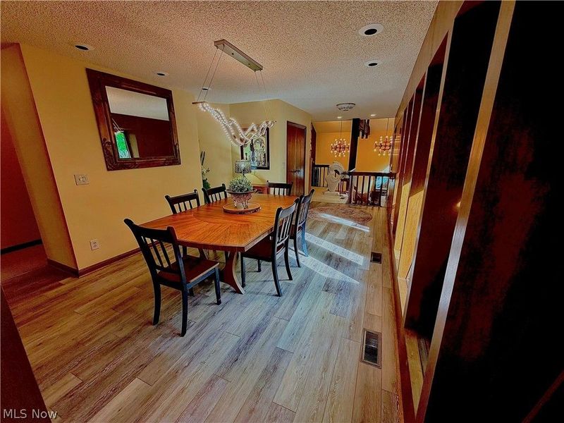 851 Wallwood Drive, Akron, OH 44321 Photo 11