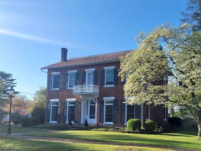 490 E Union Avenue, McConnelsville, OH 43756 Photo 1