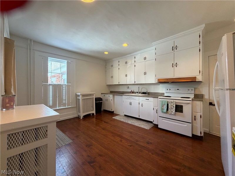 490 E Union Avenue, McConnelsville, OH 43756 Photo 18