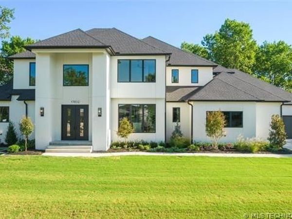 17832 E Falcon Pass , Owasso, OK 74055