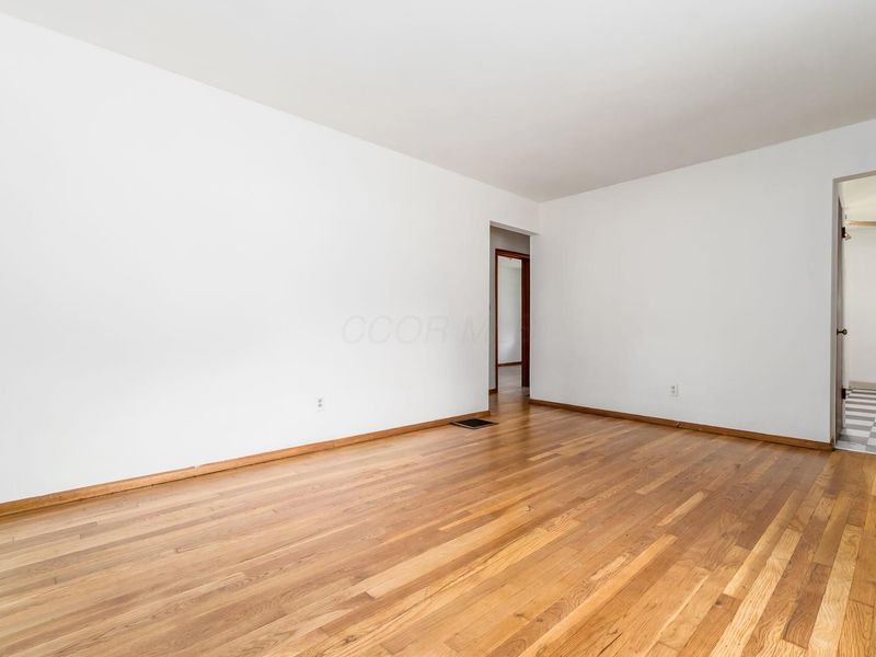 672 E Mithoff Street, Columbus, OH 43206 Photo 7