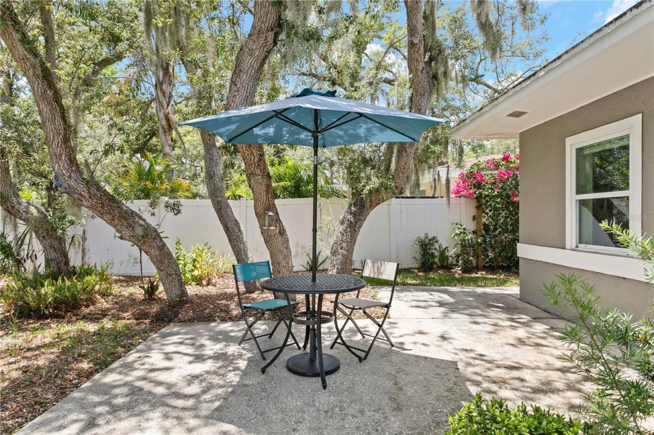 520 Lake Maggiore Boulevard S, Saint Petersburg, FL 33705 Photo