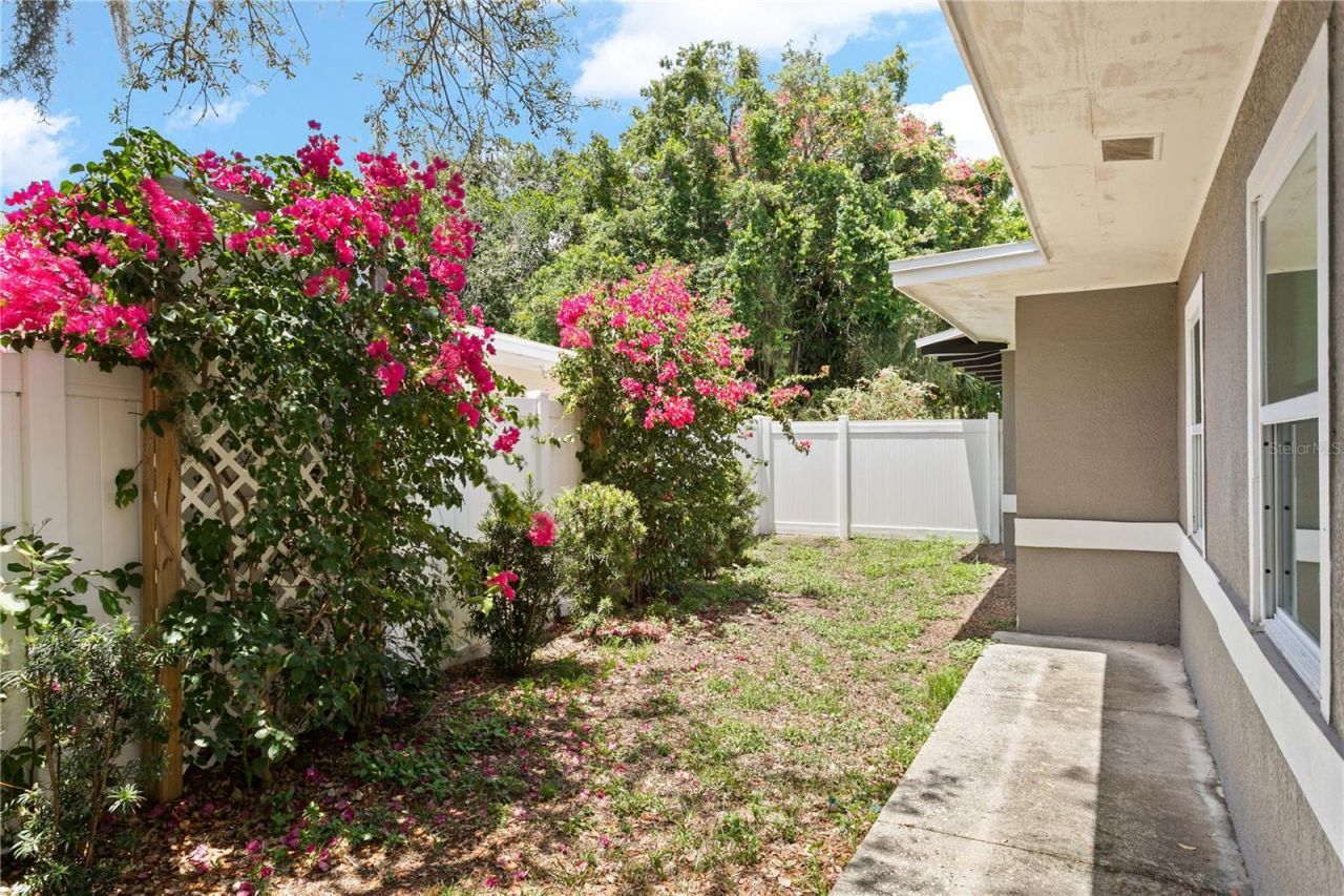 520 Lake Maggiore Boulevard S, Saint Petersburg, FL 33705 Photo