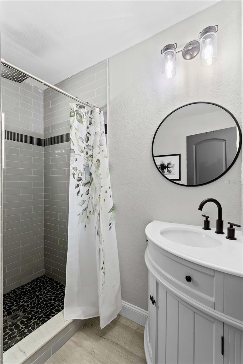 520 Lake Maggiore Boulevard S, Saint Petersburg, FL 33705 Photo