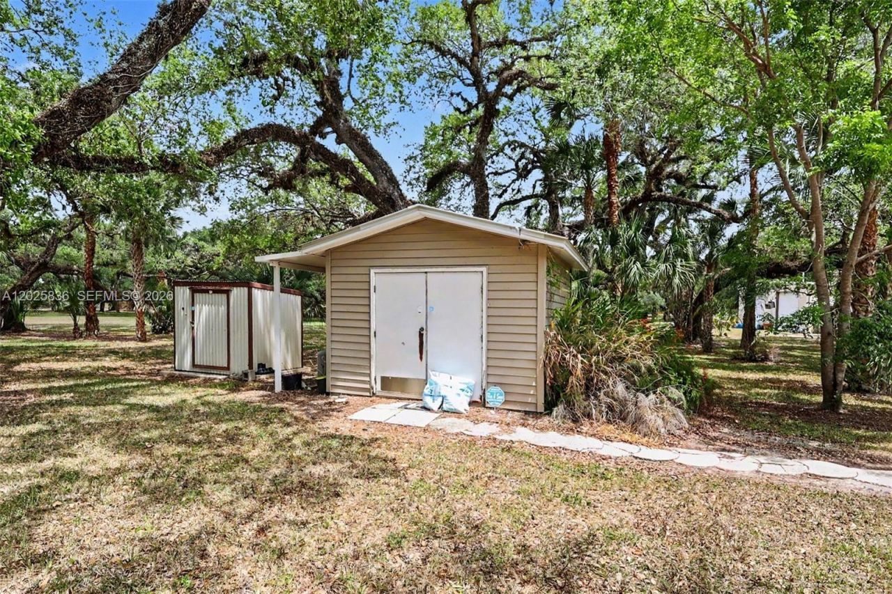 3079 Frontier Cir , Labelle, FL 33935 Photo