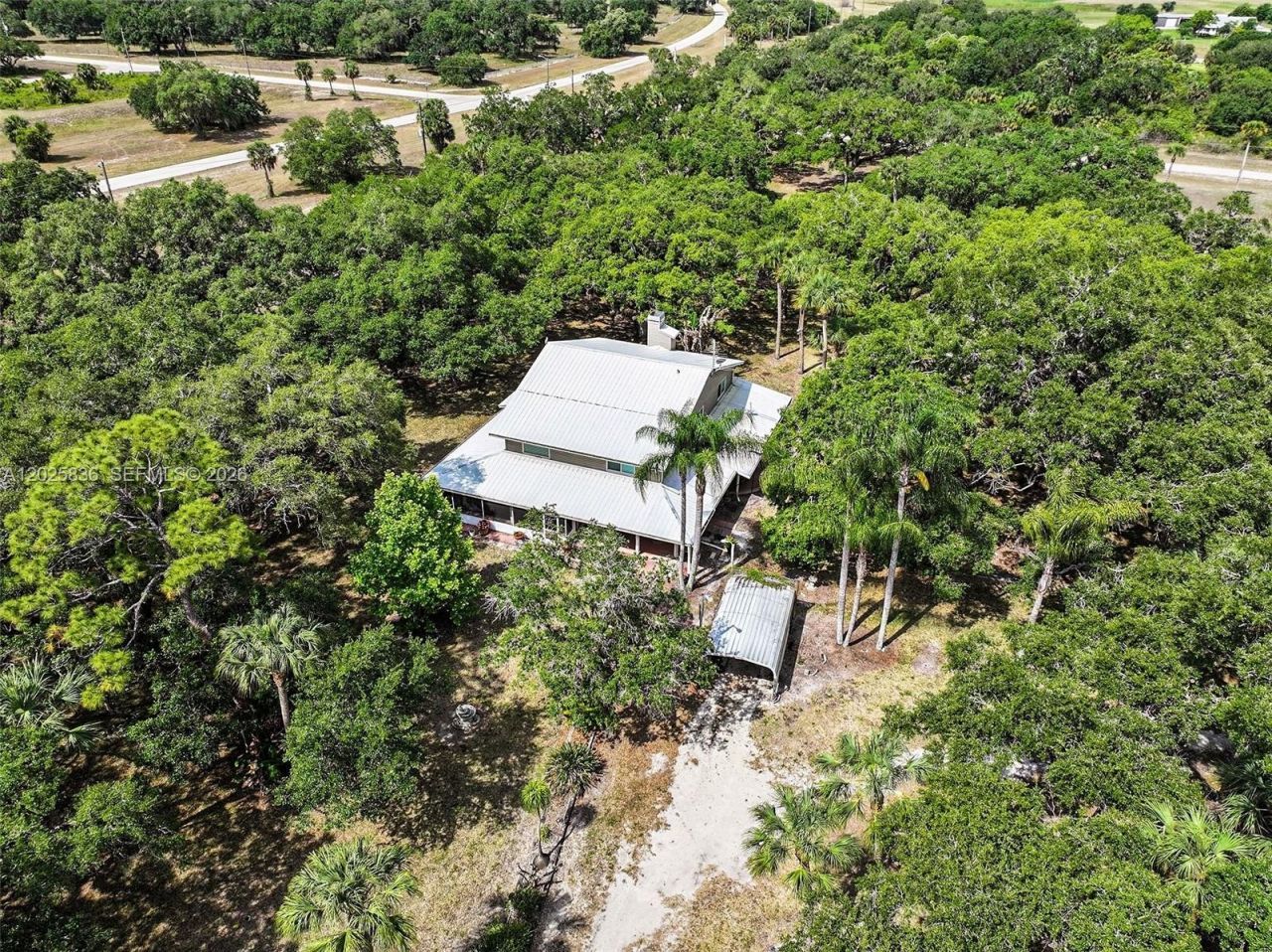 3079 Frontier Cir , Labelle, FL 33935 Photo