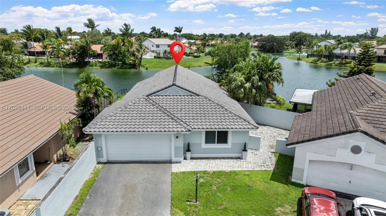 15037 Brighton Ln , Davie, FL 33331 Photo