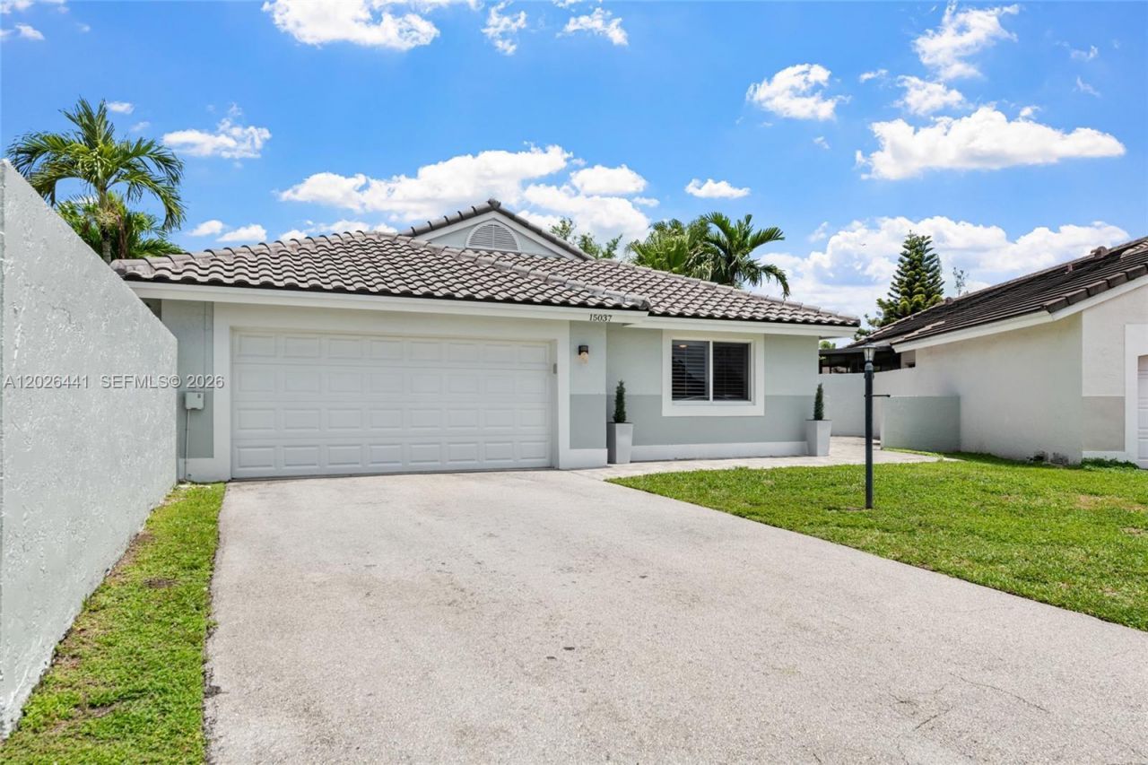 15037 Brighton Ln , Davie, FL 33331 Photo