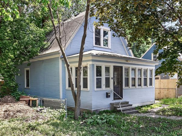242 Penn Avenue N, Minneapolis, MN 55405