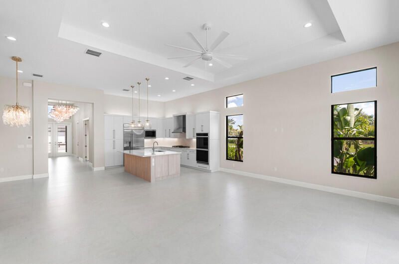 9124 Red Robin Lane, Boynton Beach, FL 33473 Photo