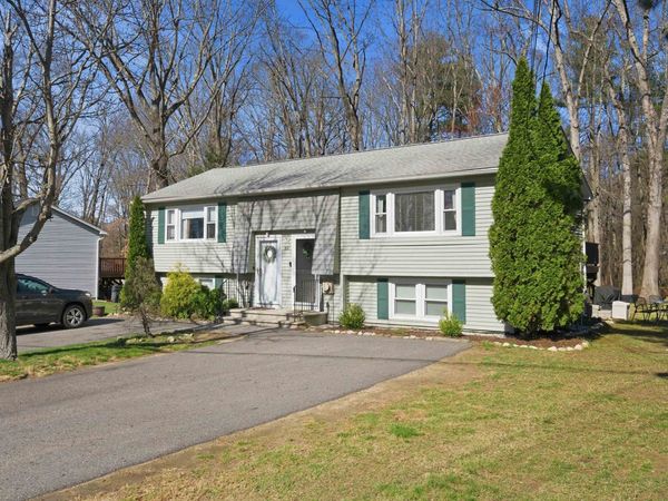 22 Derryfield Road, Unit R, Derry, NH 03038