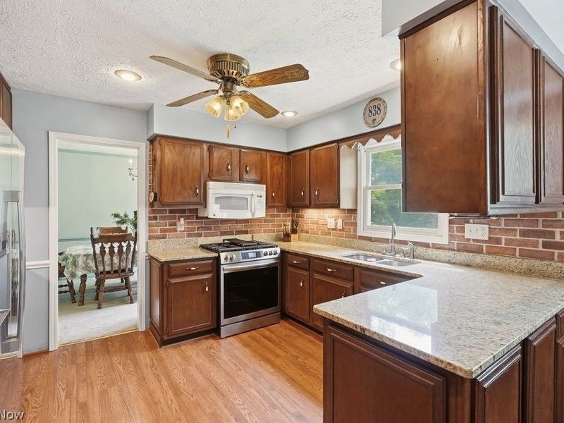 838 Glencrest Road, Northfield, OH 44067 Photo 6