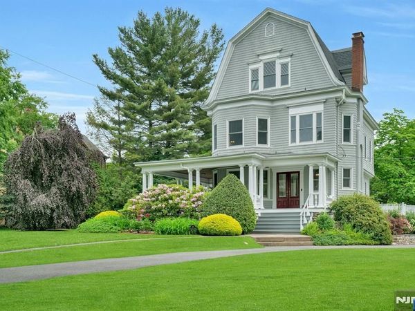 141 W End Avenue, RIDGEWOOD, NJ 07450