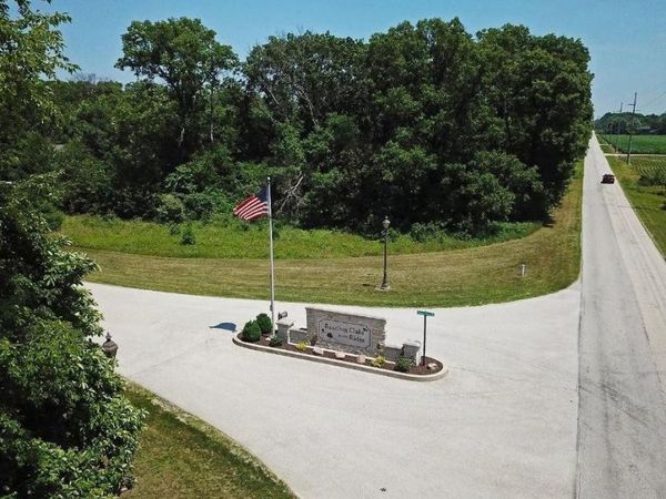 11038 Pleasant Grove Drive , Wheatfield, IN 46392