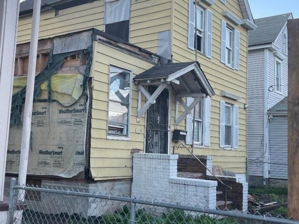 23 Augusta St, Irvington, NJ 07111