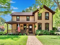 617 Oregon Avenue, West Dundee, IL 60118 primary photo