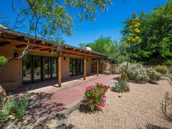 163 Camino Alto , Corrales, NM 87048