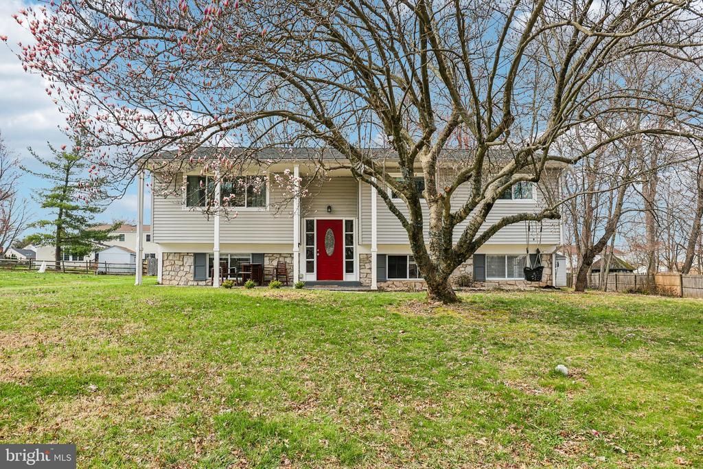 15 BRIMFIELD ROAD , AUDUBON, PA 19403