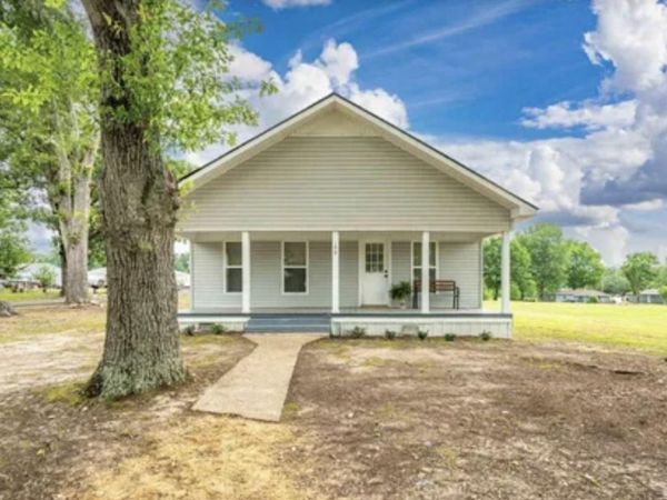 100 Caney Road, Friendship, AR 71942