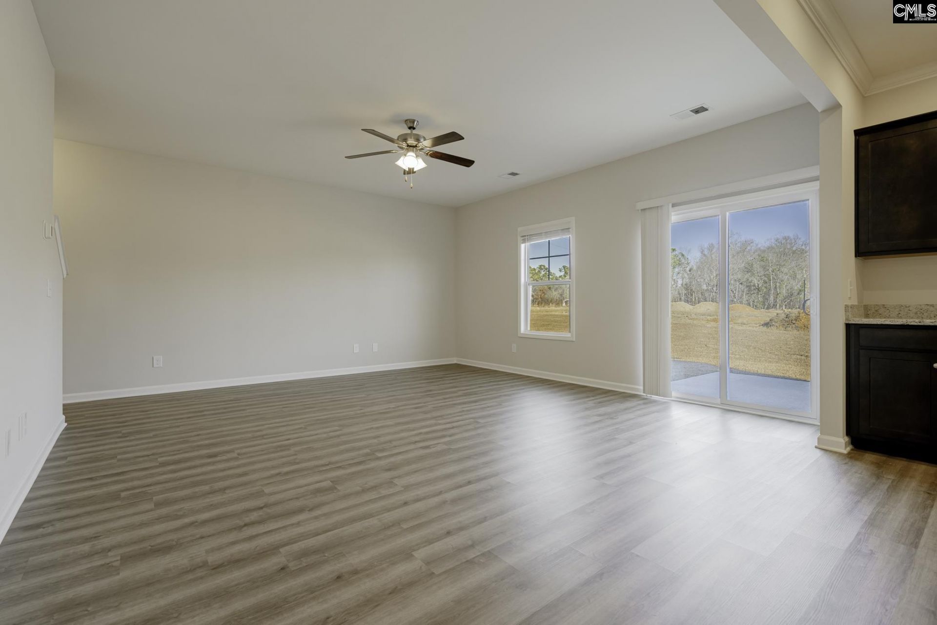 1233 Deep Creek Road  Photo 4